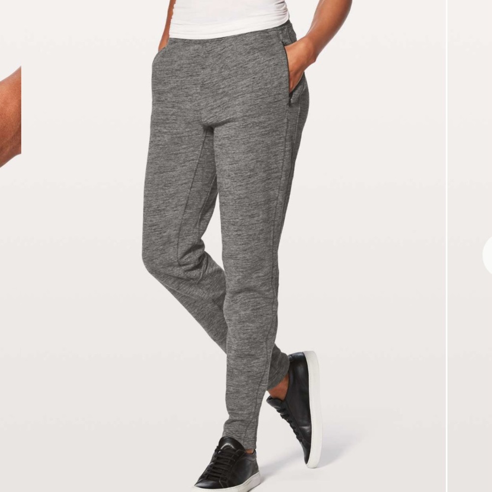 LULULEMON Free to Roam Jogger